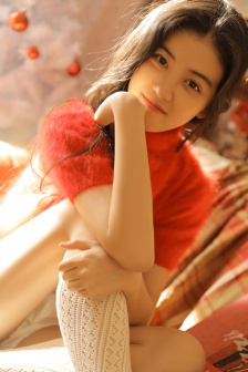 撞击麻麻白嫩的屁股